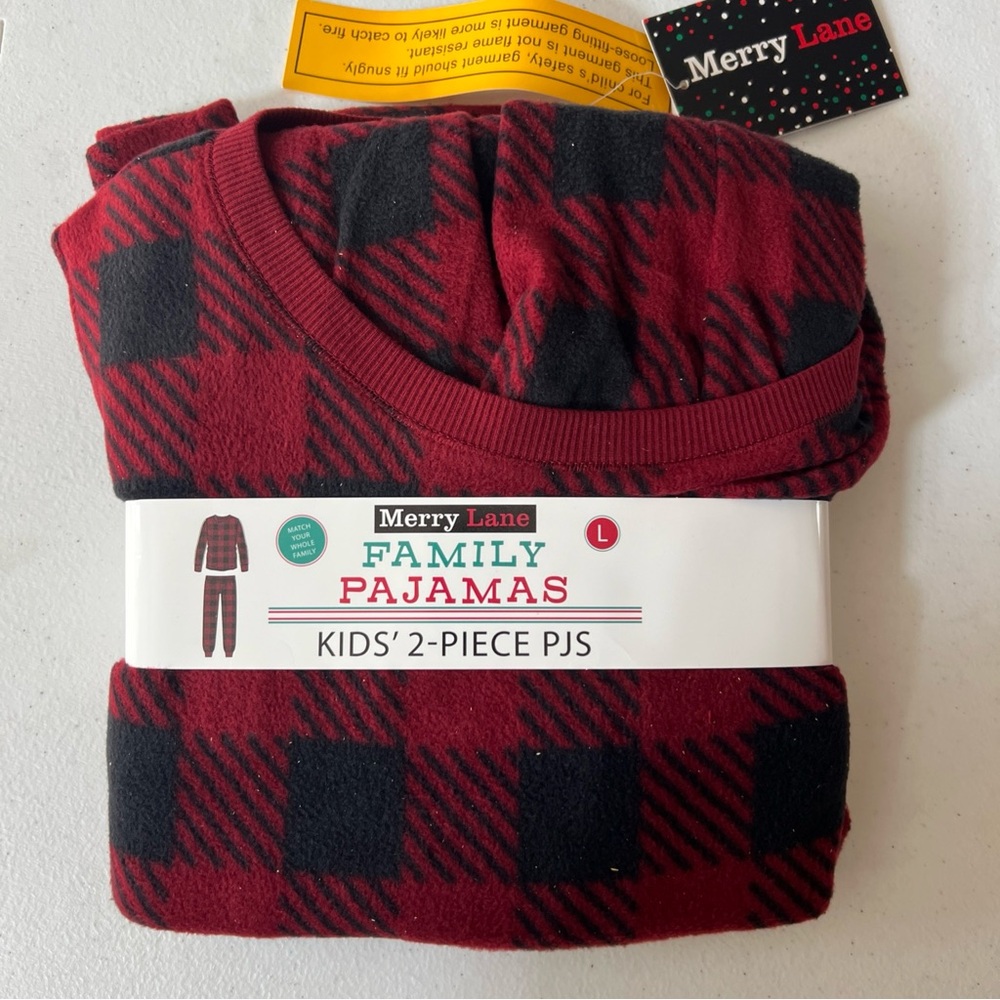 Merry Lane 2-Piece Pajamas Youth/Kids Large Black-Red Plaid Unisex Crewneck